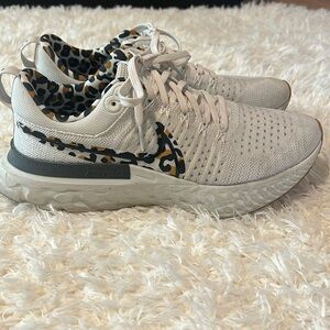 NIKE React Infinity Run Flyknit 2 Sneakers LEOPARD